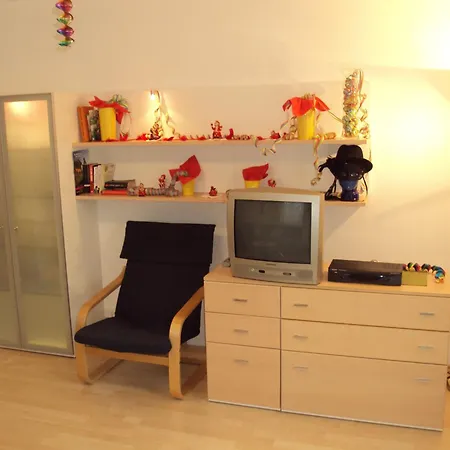 Haus Der *